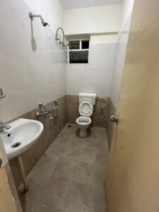 3 Bhk flat for Sale in Ars Green Villae 10