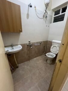 3 Bhk flat for Sale in Ars Green Villae 11